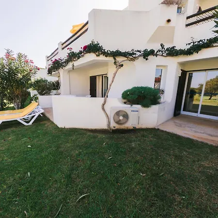 With 2 Bedrooms In Balaia, Olhos De Agua, 아파트 *