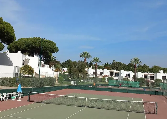 With 2 Bedrooms In Balaia, Olhos De Agua, * 알부페이라