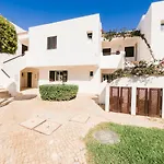 With 2 Bedrooms In Balaia, Olhos De Agua, * אלבופיירה