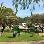 With 2 Bedrooms In Balaia, Olhos De Agua, * אלבופיירה